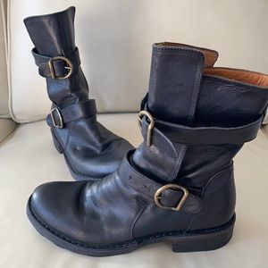 Baker and Fiorentini size 6.5 slightly worn black leather brass hardware